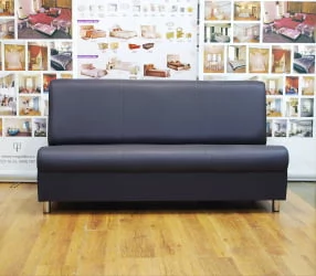 Диван офисный Клерк 3 тройная без подлокотников черный Ecotex 3001