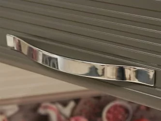 Шкаф кухонный (с системой плавного закрывания) Графит 74.96.1 Сосна Астрид /Ваниль/Графит