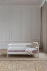 Детская кровать в белом цвете