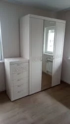 Шкаф трехдверный с зеркалом Тиффани 93.12