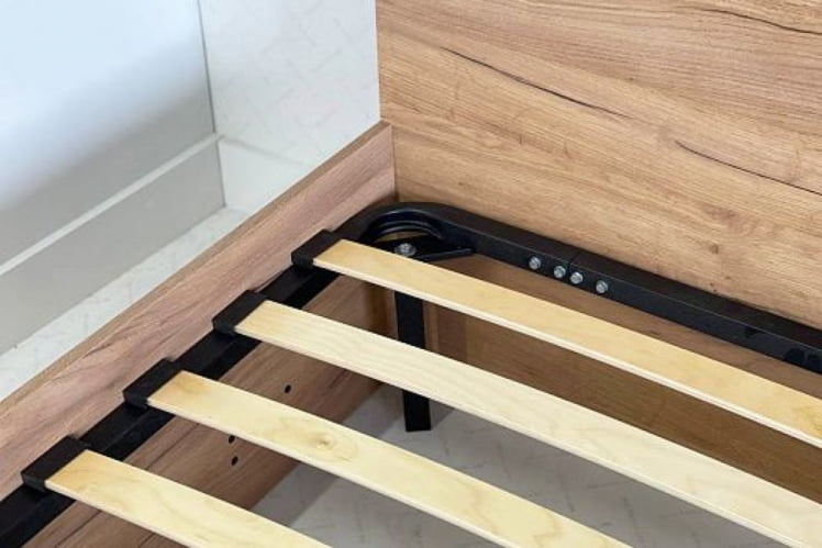 Кровать с основанием Юниор ZO.SMU-02 белое дерево_7