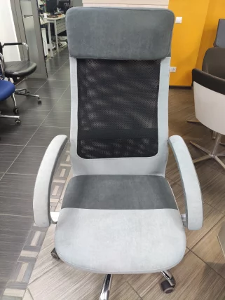 Кресло для руководителя PROF 17 A Черный_2