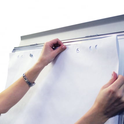 Доска-флипчарт магнитно-маркерная BRAUBERG держатели для бумаг (70х100 см)_5