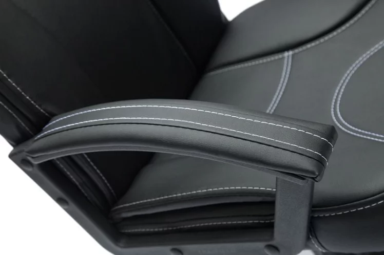 Кресло руководителя Twister черный 36-6_4