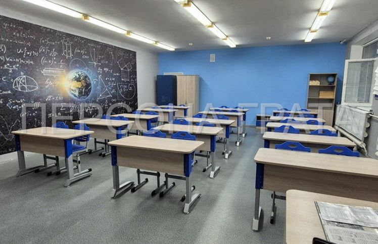 Парта двухместная Де Гласси Н (рост 3-5)  ЛДСП Серый/ Металл Серый+Синий_1