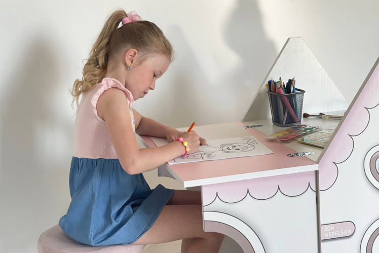 Стол Домик MK-0017 Белое дерево/розовый_15